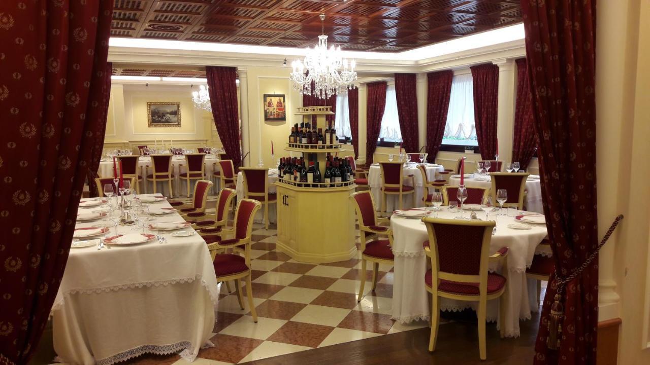 Savoy Beach Hotel & Thermal Spa Bibione Dış mekan fotoğraf Restaurant in Italy