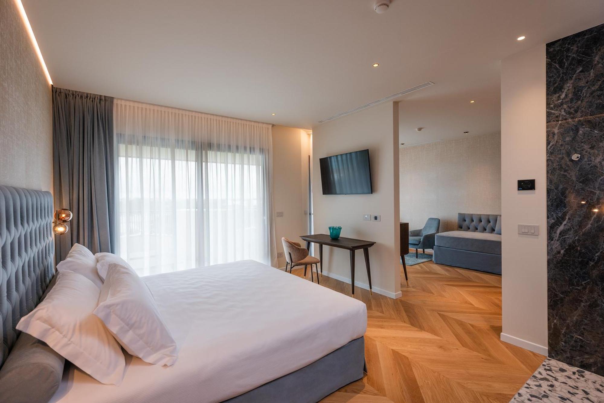 Savoy Beach Hotel & Thermal Spa Bibione Dış mekan fotoğraf Suite